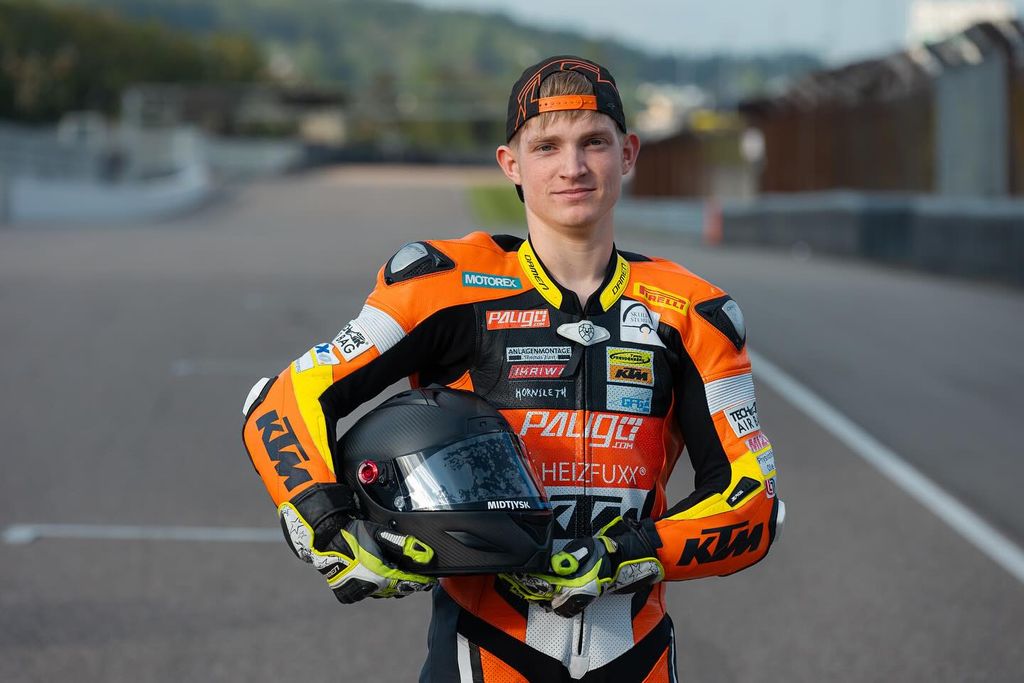 Oliver Svendsen skriver dansk motorsportshistorie med WorldSSP300-wildcard
(Foto: CS-M Racing)